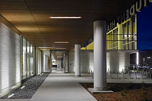 The entrance to the UC Davis Student Health and Wellness Center